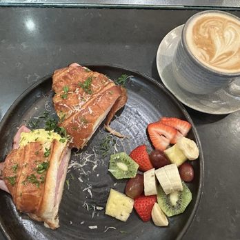 Caffé Central - Breakfast Croissant - Breakfast & Brunch Near Me - San Francisco, California Caffé Central - Breakfast Croissant - Breakfast & Brunch Near Me - San Francisco, California