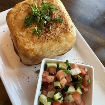 Sultān Mediterranean Restaurant - Mediterranean Near Me - St. Louis, Missouri