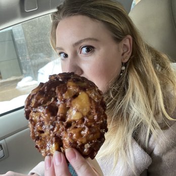 Do-Rite Donuts & Chicken - Michigan Apple Fritter Donut - Donuts Near Me - Chicago, Illinois Do-Rite Donuts & Chicken - Michigan Apple Fritter Donut - Donuts Near Me - Chicago, Illinois
