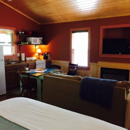 Papa John's Cabin