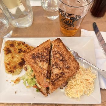 Sister's Café - Club sandwich. Super fresh and delicious! - American Near Me - Versailles, 78 Sister's Café - Club sandwich. Super fresh and delicious! - American Near Me - Versailles, 78