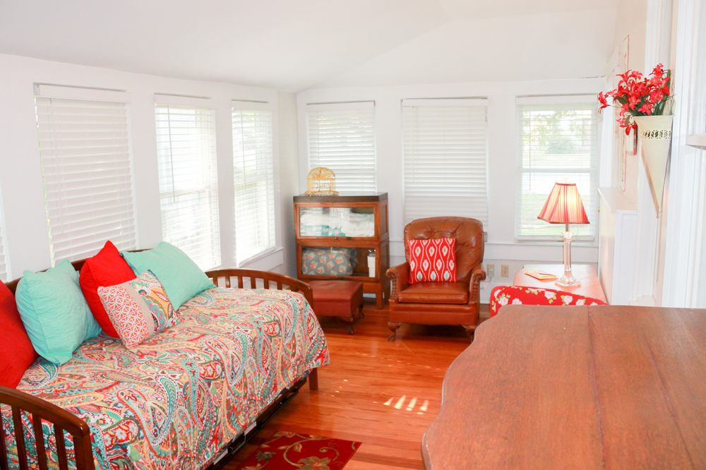 FLOSSIE’S BED & BREAKFAST 18 Photos 808 Oatman St, Llano, Texas