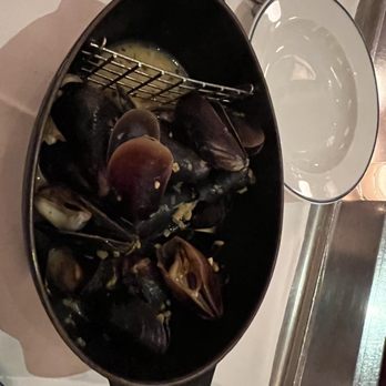 Bouchon - Moules au Safran (Maine bouchot mussels steamed with white wine, Dijon mustard & saffron) - French Near Me - Las Vegas, Nevada