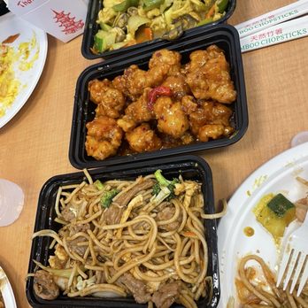 A-One Wok - House Beef Chow Mein. Orange Chicken. Curry Chicken. - Chinese Near Me - Vista, California