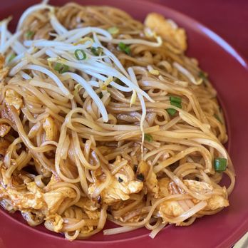 Lil Thai House - Chicken Pat Thai - Thai Near Me - Longview, Texas Lil Thai House - Chicken Pat Thai - Thai Near Me - Longview, Texas