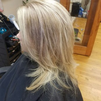 Rustic Roots Salon - Hair Salons Near Me - Dripping Springs, Texas Rustic Roots Salon - Hair Salons Near Me - Dripping Springs, Texas