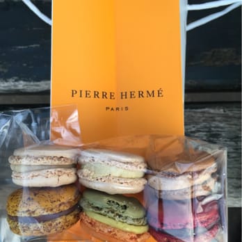 Pierre Hermé - Chocolatiers & Shops Near Me - Paris, 75