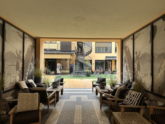 Hotel F6 by null