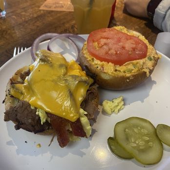 Smoke Daddy - The Barnyard Sandwich- this brisket combo was delish! - Barbeque Near Me - Chicago, Illinois Smoke Daddy - The Barnyard Sandwich- this brisket combo was delish! - Barbeque Near Me - Chicago, Illinois