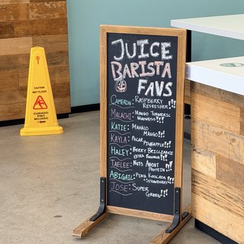 Robeks Fresh Juices & Smoothies - Juice Bars & Smoothies Near Me - Sandy, Utah