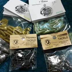 J & E Fishing Supplies - Re-upped on some Campania Lures and terminal tackle.