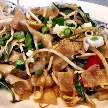 Siam Thai Cusine - I love noodles! - Thai Near Me - Glendale, Arizona