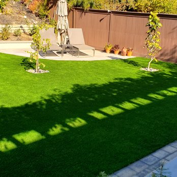 RD Turf and Putting Greens - a backyard with artificial grass - Artificial Turf Near Me RD Turf and Putting Greens - a backyard with artificial grass - Artificial Turf Near Me