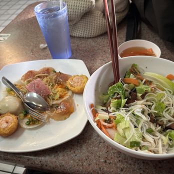 Van's Restaurant - Really good, really cheap - Vietnamese Near Me - Garden Grove, California Van's Restaurant - Really good, really cheap - Vietnamese Near Me - Garden Grove, California