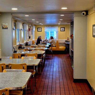 Henry's Diner by null