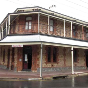 Maylands Hotel - Bars Near Me - Maylands, SA