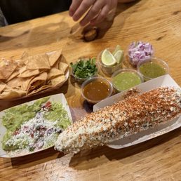 elote, GUACAMOLE & CHIPS