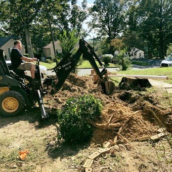 Saunders Plumbing - Daryn digging sewer line. - Plumbing Near Me Saunders Plumbing - Daryn digging sewer line. - Plumbing Near Me