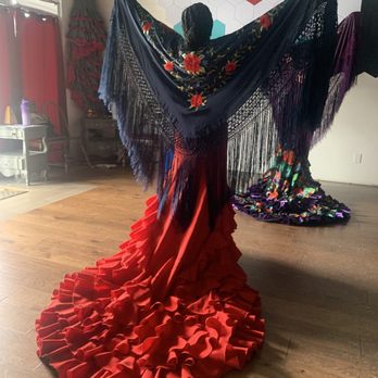 Esencia Flamenca - Dance Schools Near Me - Long Beach, California