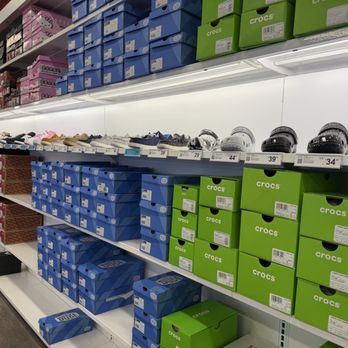 Famous Footwear - 1.10.2026 - Shoe Stores Near Me - Hobbs, New Mexico Famous Footwear - 1.10.2026 - Shoe Stores Near Me - Hobbs, New Mexico