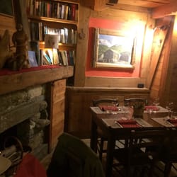Metzelet - The dining area