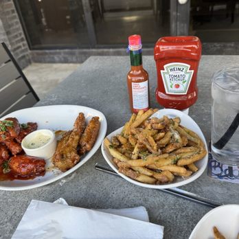 Yard House - Bars Near Me - Sunrise, Florida Yard House - Bars Near Me - Sunrise, Florida