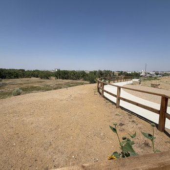 Bluff Lake Nature Center - Community Service/Non-Profit Near Me - Denver, Colorado