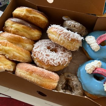 The Donut Hole - Donuts Near Me - La Puente, California The Donut Hole - Donuts Near Me - La Puente, California