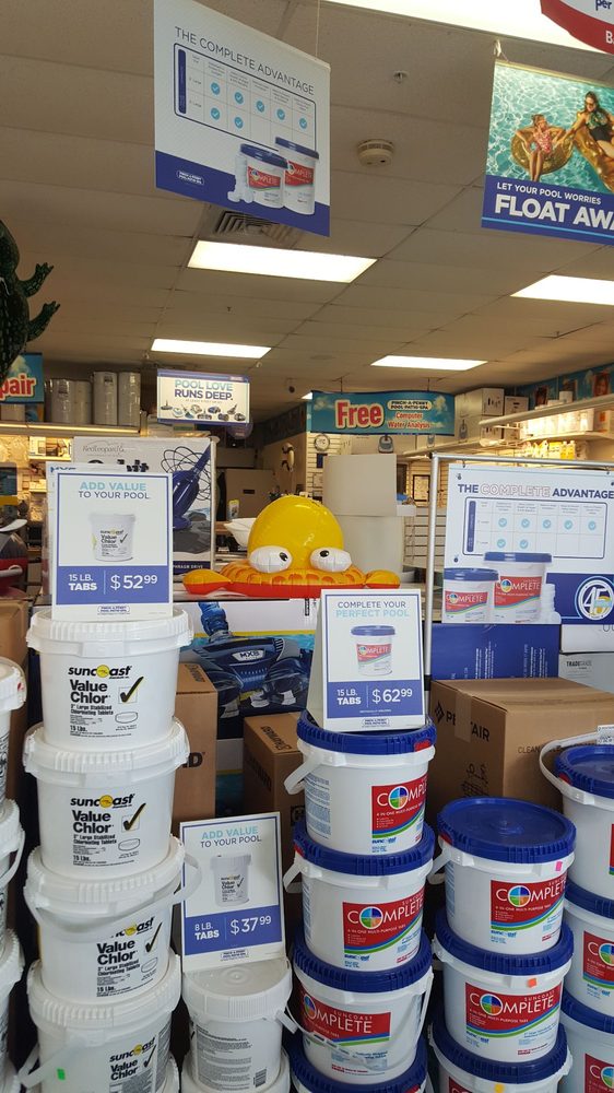 PINCH A PENNY 6820 SW 195th Ave, Fort Lauderdale, Florida Hot Tub