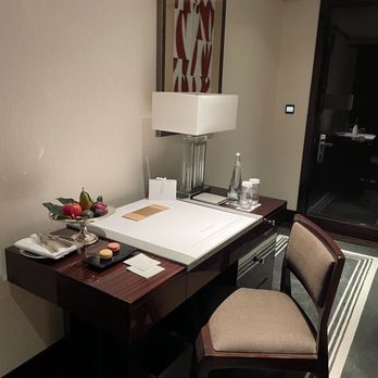 The Peninsula Paris - Hotels Near Me - Paris, 75
