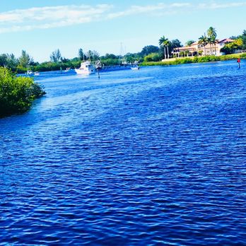 Rusty Bellies - The view on one side - Seafood Near Me - Tarpon Springs, Florida