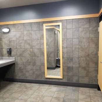 Buffalo Wild Wings - Ladies room has 3 stalls, 2 sinks, paper towels - Chicken Wings Near Me - Tacoma, Washington