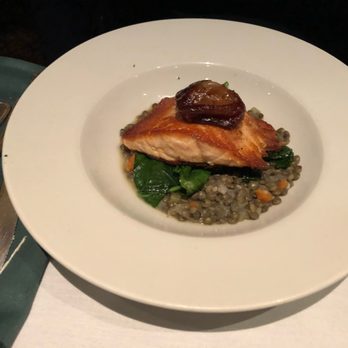 Old Ebbitt Grill - Atlantic salmon - Bars Near Me - Washington, DC, District of Columbia