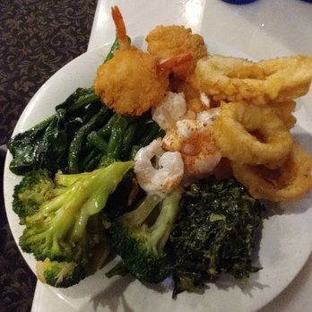 Flaming Grill & Supreme Buffet - Fried shrimp, coconut shrimp, calamari, broccoli,  Asian veggie, creamed spinach - Buffets Near Me - Baldwin, New York