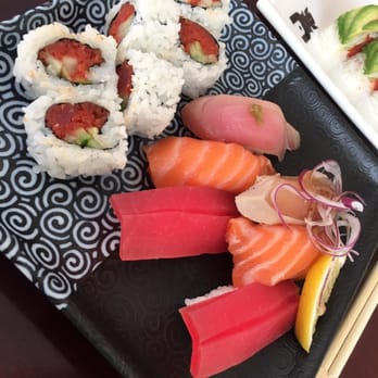 Mika Sushi - Combo "B" 6 pieces of sushi & a cut spicy tuna roll - Japanese Near Me - Orange, California
