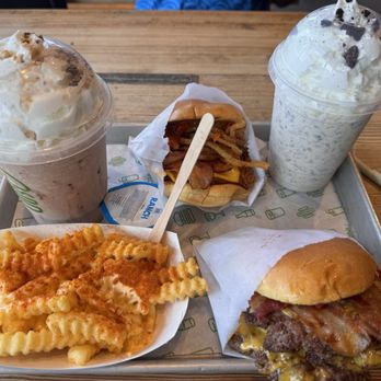 Shake Shack The Wharf - Fast Food Near Me - Washington, DC, District of Columbia Shake Shack The Wharf - Fast Food Near Me - Washington, DC, District of Columbia