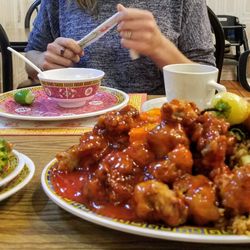 Lung Mon Playas - Broccoli Beef, Orange Chicken, Fried Rice, Green Tea