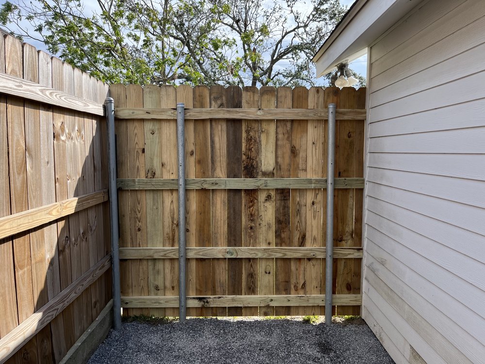 TWO GUYS FENCING Updated October 2024 121 Photos 920 N Atlanta St