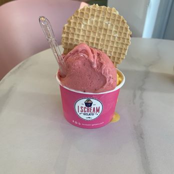 I Scream Gelato - Miami, FL - Strawberry and mango (both vegan) - Gelato Near Me - Miami Beach, Florida I Scream Gelato - Miami, FL - Strawberry and mango (both vegan) - Gelato Near Me - Miami Beach, Florida