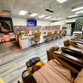 Polish Box - Nail Salons Near Me - Sacramento, California