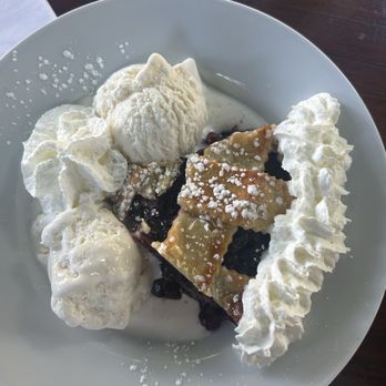 Alice's Restaurant - Boysenberry pie - Diners Near Me - Woodside, California Alice's Restaurant - Boysenberry pie - Diners Near Me - Woodside, California
