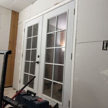 Ironhold Contracting - French doors installed - General Contractors Near Me - Yucca Valley, California Ironhold Contracting - French doors installed - General Contractors Near Me - Yucca Valley, California