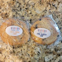 Poke Loa - Blueberry Lemon & Salted Caramel Cookie