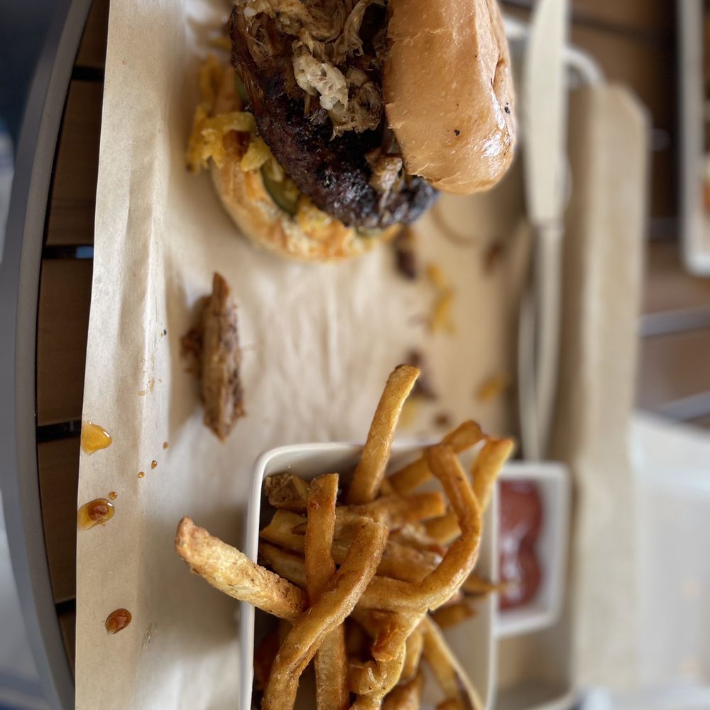 Scratch Kitchen & Taproom - Bbq Burger - Bars Near Me - Apex, North Carolina Scratch Kitchen & Taproom - Bbq Burger - Bars Near Me - Apex, North Carolina