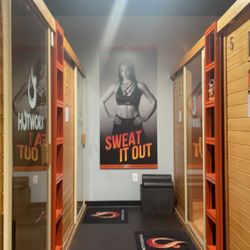 HOTWORX - Sandy Springs - Workout rooms
