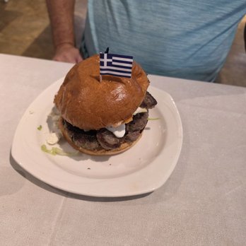 Yianni's Grill - Burger - Greek Near Me - Sonora, California Yianni's Grill - Burger - Greek Near Me - Sonora, California