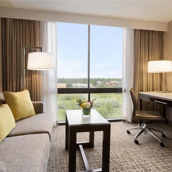 Hilton Fort Collins - Guest room - Hotels Near Me - Fort Collins, Colorado Hilton Fort Collins - Guest room - Hotels Near Me - Fort Collins, Colorado