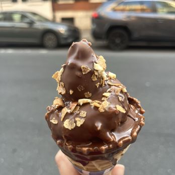 1-900-Ice Cream - Ferrero Rocher - Ice Cream & Frozen Yogurt Near Me - Philadelphia, Pennsylvania