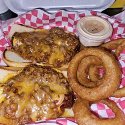 Spiro's Wingz & Ale - Spy dogs and onion rings