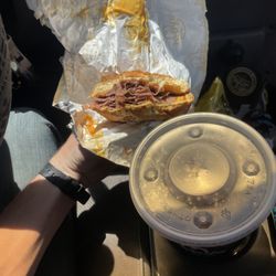 Arby's - I ordered a XL combo and I got a a number one small, with xl drink and xl fries. XL for what to drink and eat fries but the main meal starve